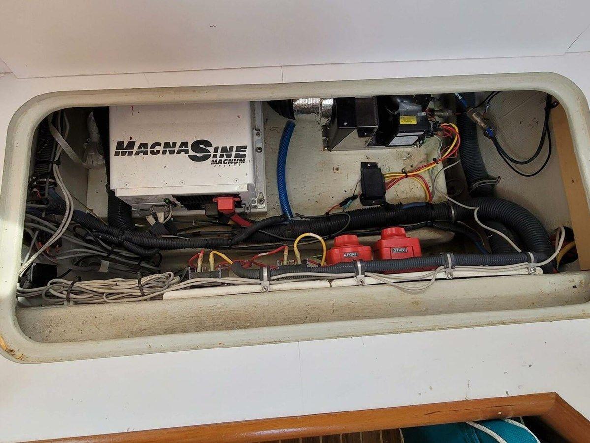 best yacht sales deals Storyteller 42