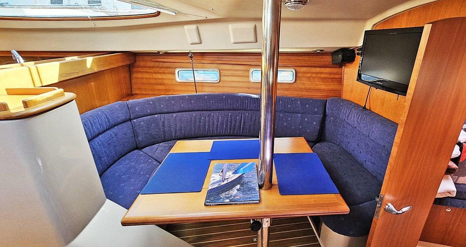 Buy a Gratitude - SOUTHERLY at Shestakov Yacht Sales