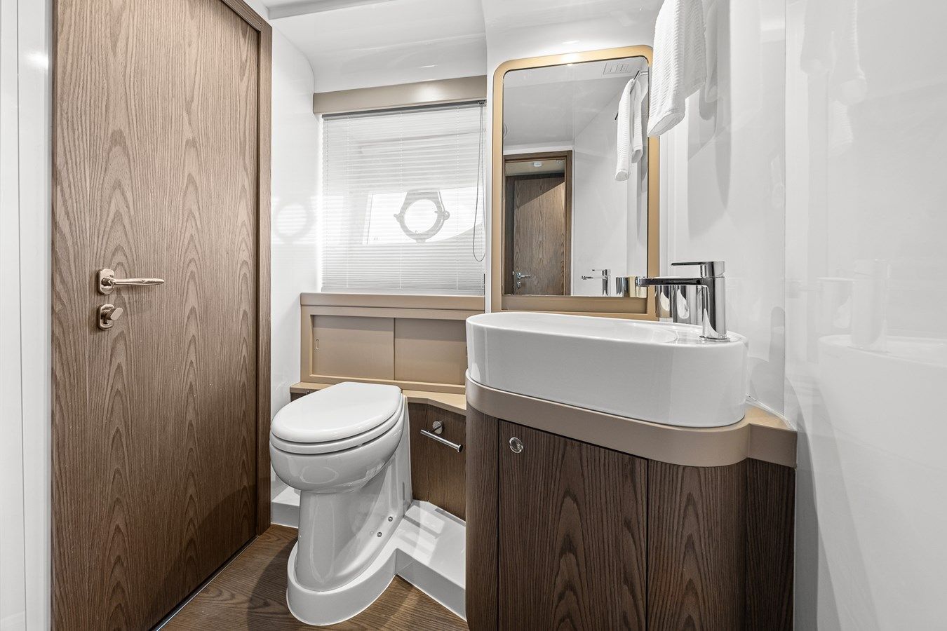 FUNSEEKER - Ferretti Yachts yacht sale