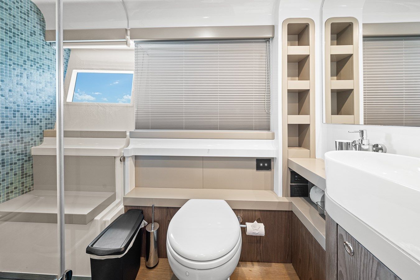 the best price on FUNSEEKER 2018