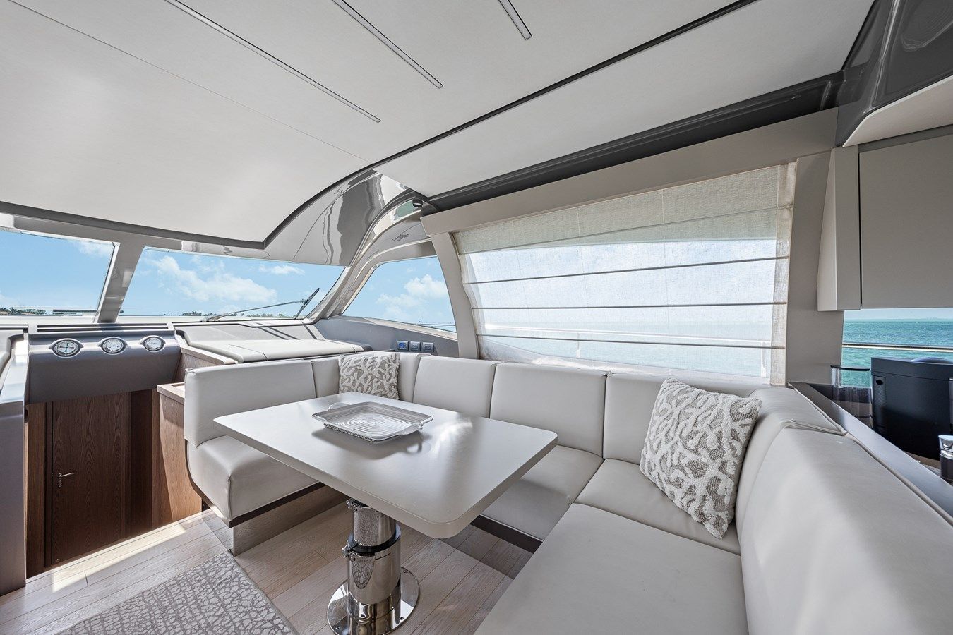 FUNSEEKER - Ferretti Yachts price