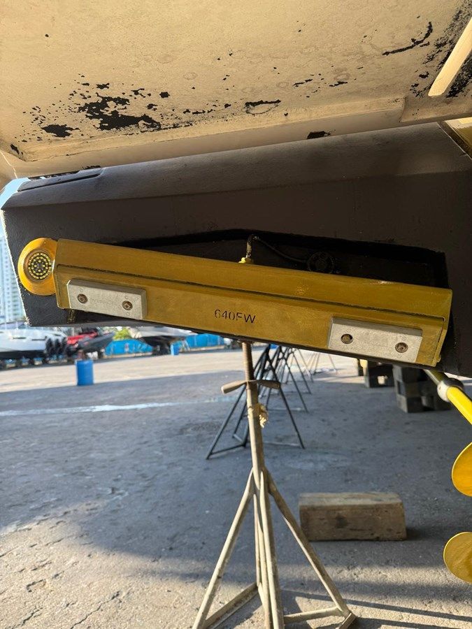 FUNSEEKER - Ferretti Yachts price