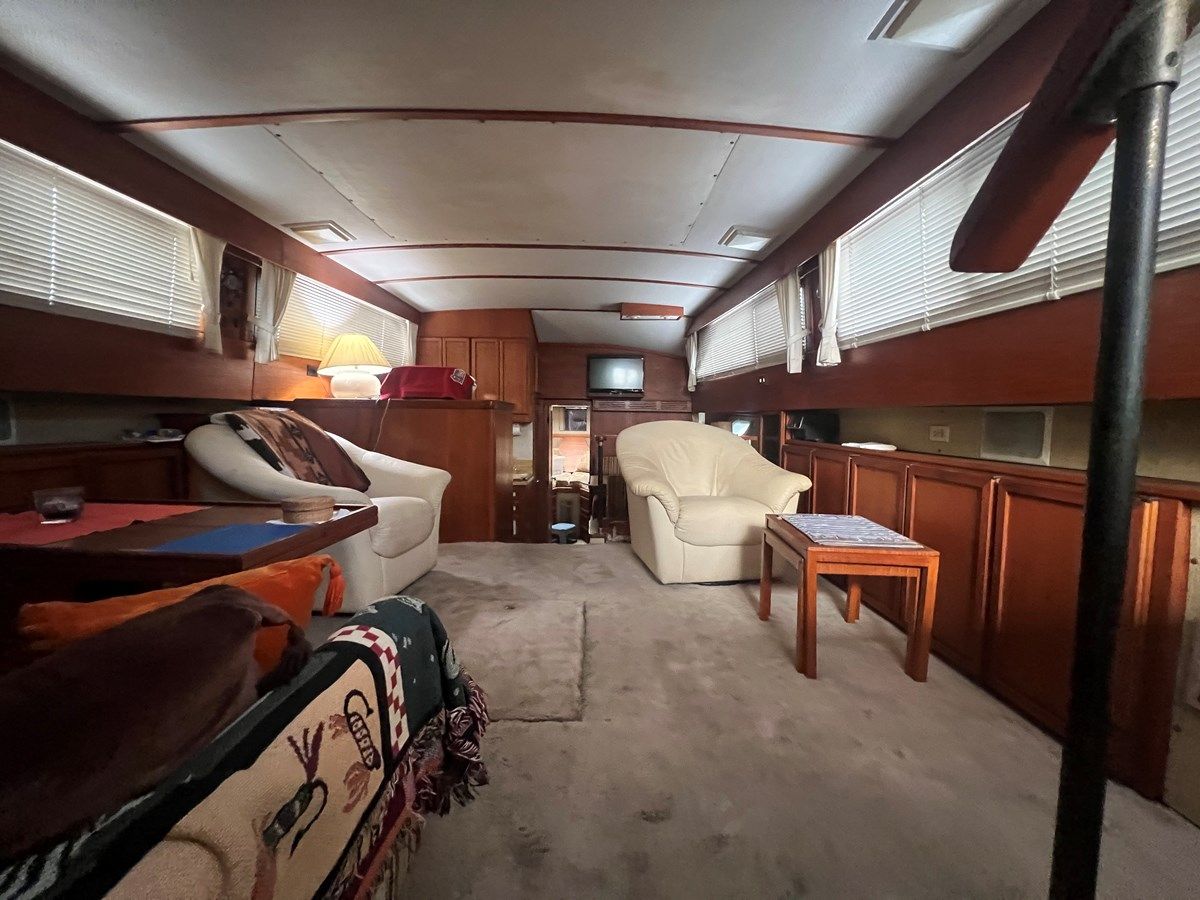 best yacht sales deals 1979 Trojan FBMY - TROJAN