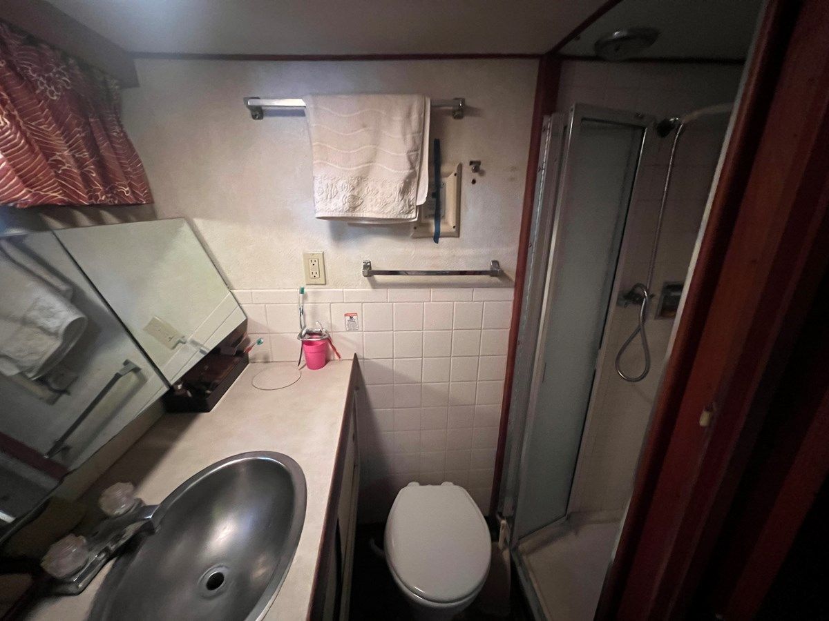 best yacht sales deals 1979 Trojan FBMY 1979