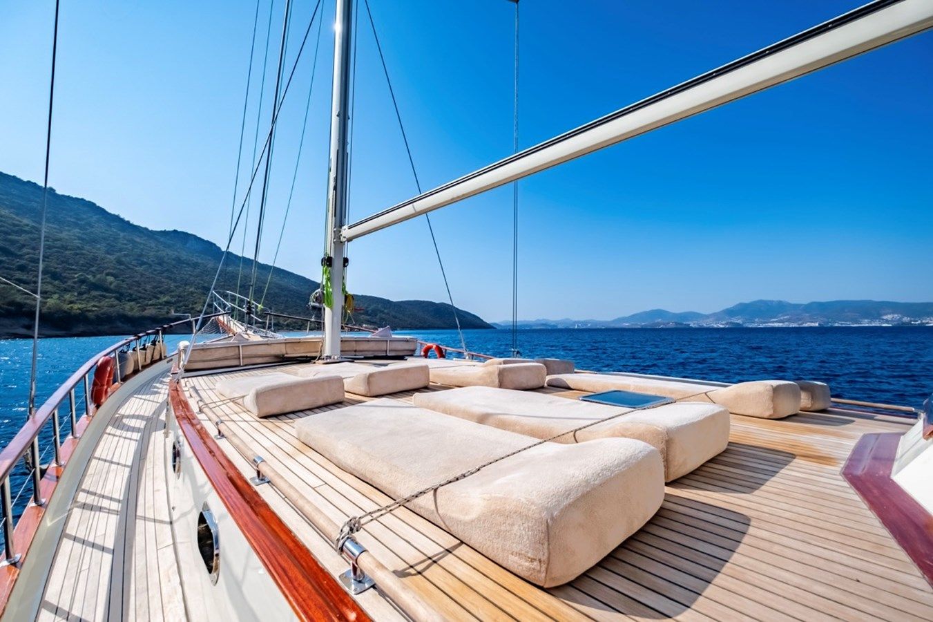 Купить яхту 23 M Deluxe Gulet в Shestakov Yacht Sales