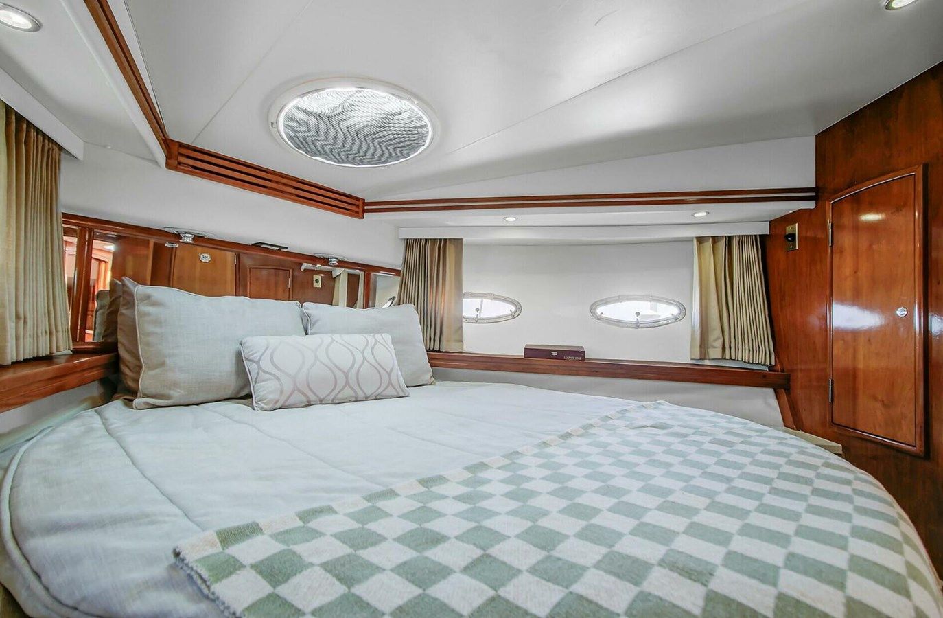 Buy a No Surrender at Shestakov Yacht Sales