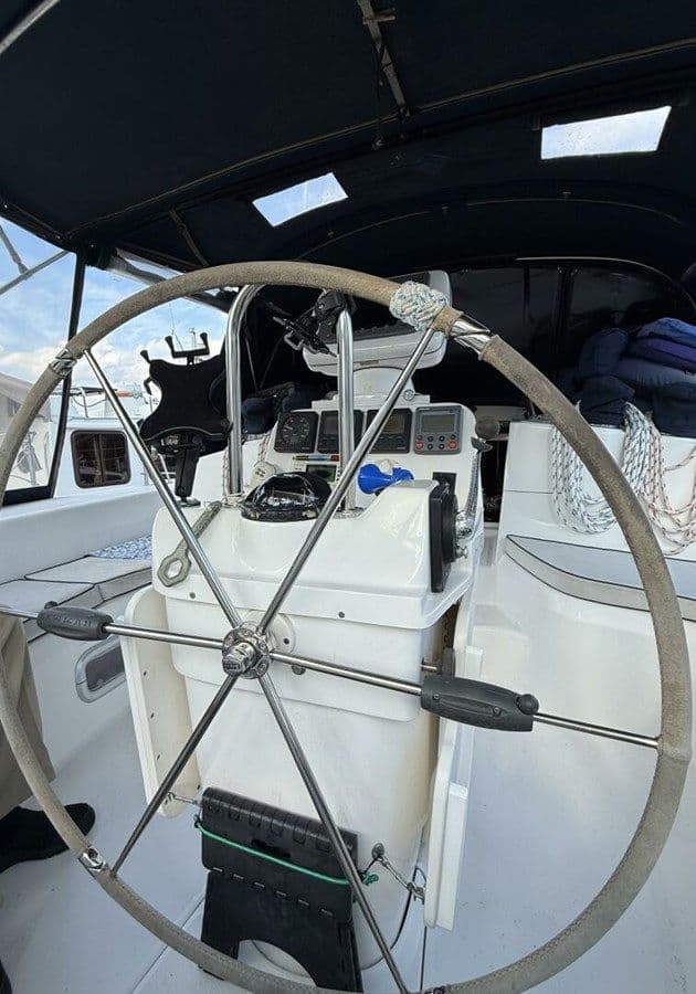 Стоимость яхты Dream Catcher 410