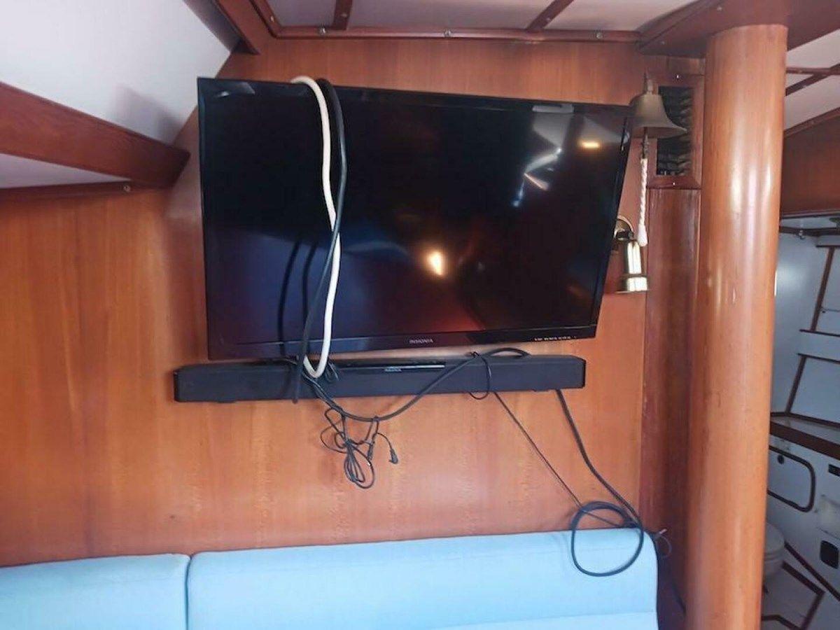 best yacht sales deals Sirena 55