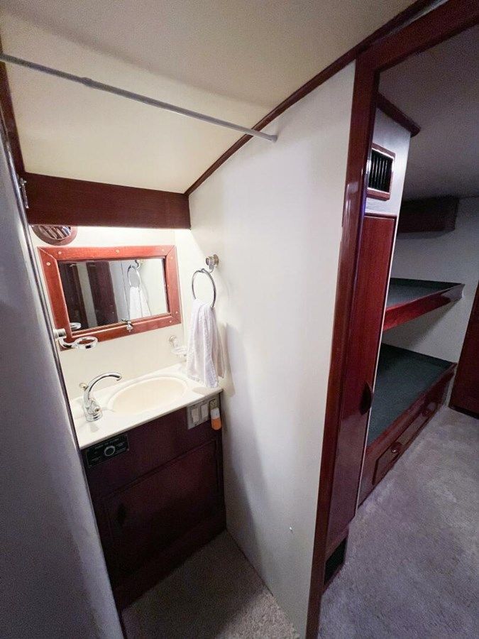 best yacht sales deals Lb Cake 61 Convertible