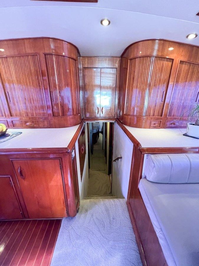 Buy a Lb Cake - BUDDY DAVIS at Shestakov Yacht Sales