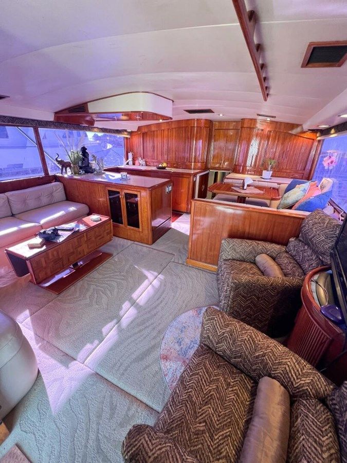 Buy a Lb Cake 61 Convertible at Shestakov Yacht Sales