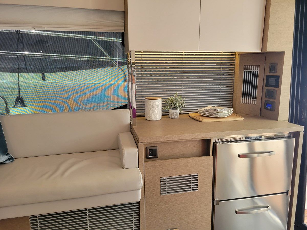 the best price on Prestige 420 Fly