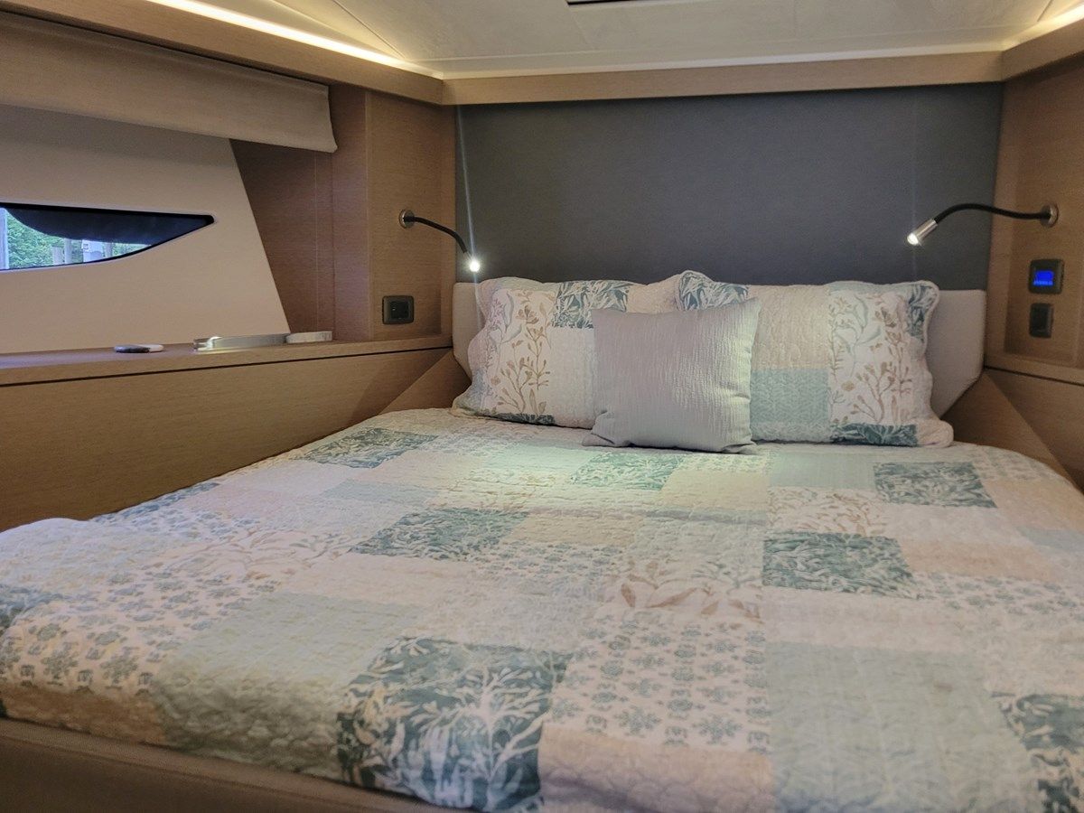 Buy a Prestige 420 Fly - PRESTIGE at Shestakov Yacht Sales