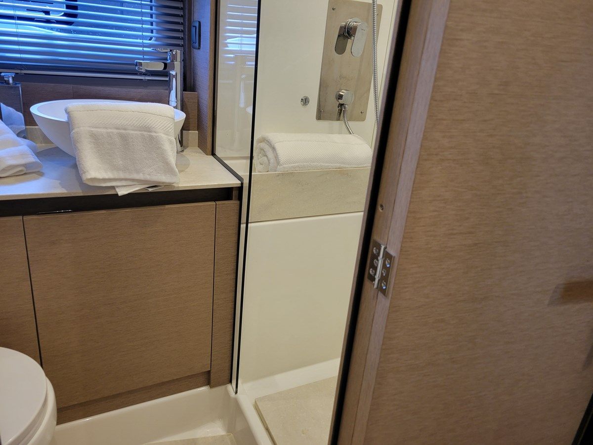 best yacht sales deals Prestige 420 Fly 420 Fly