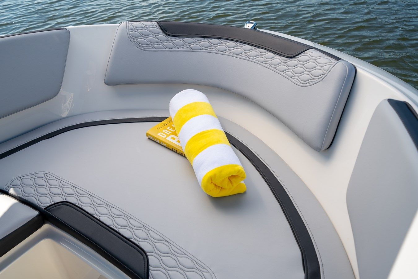 Buy a yacht Bayliner M15 M15