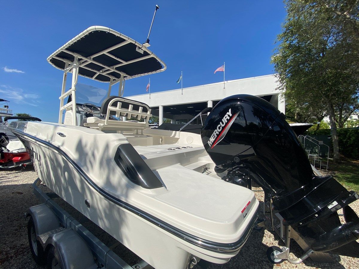 Buy a yacht Bayliner Trophy 20CC 2023