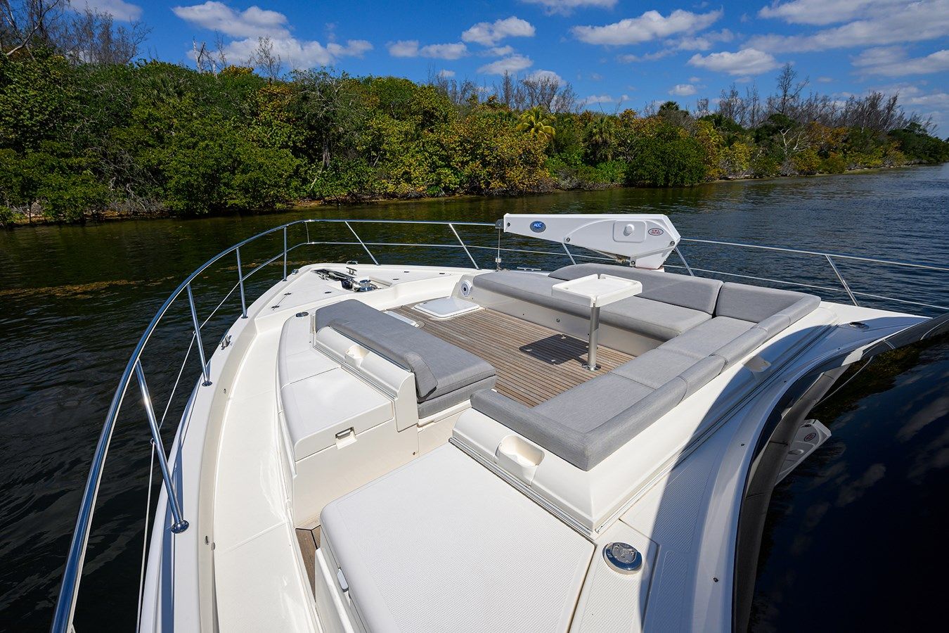the best price on 58 SMY - Riviera
