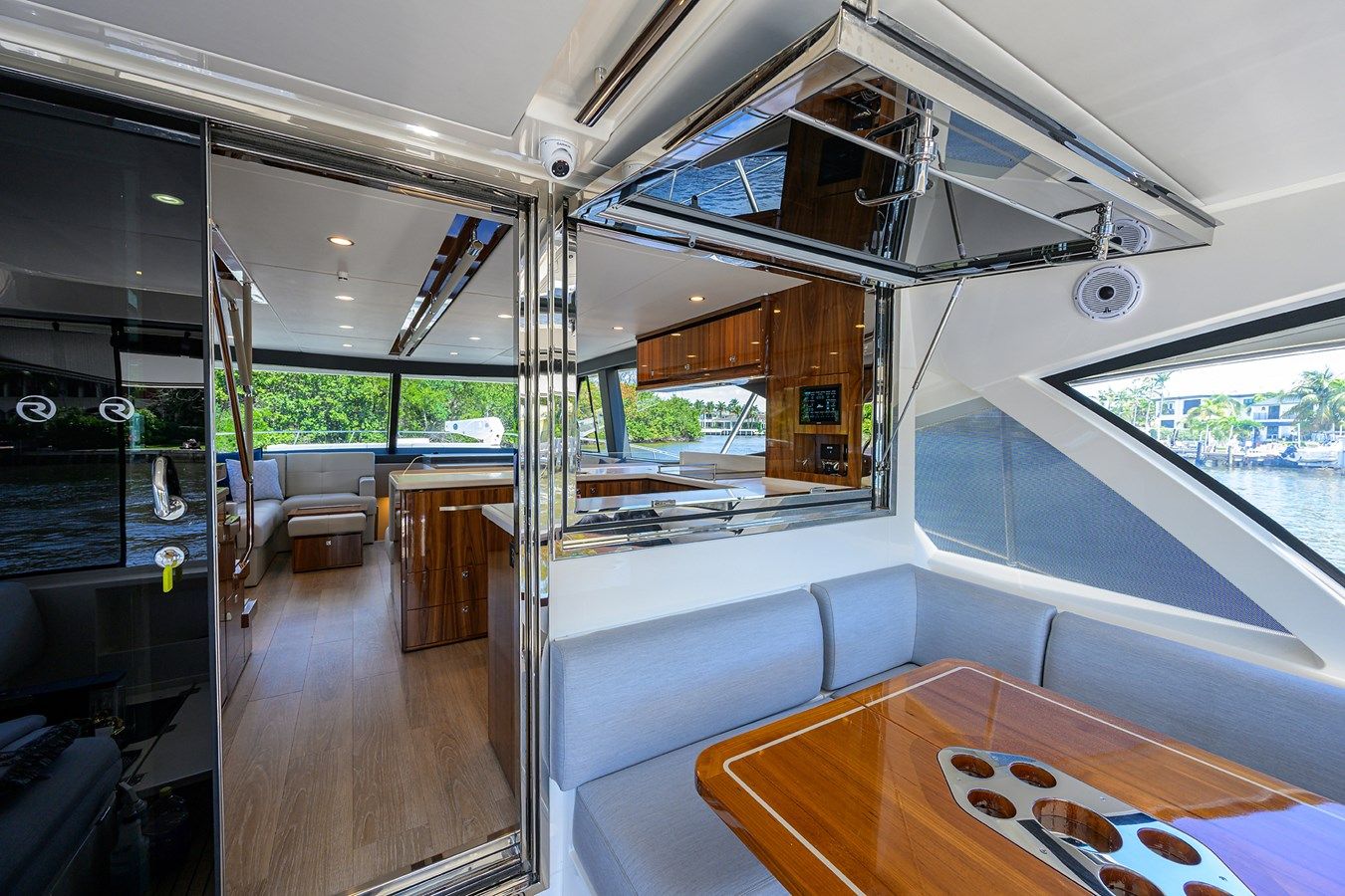 58 SMY 65 yacht sale