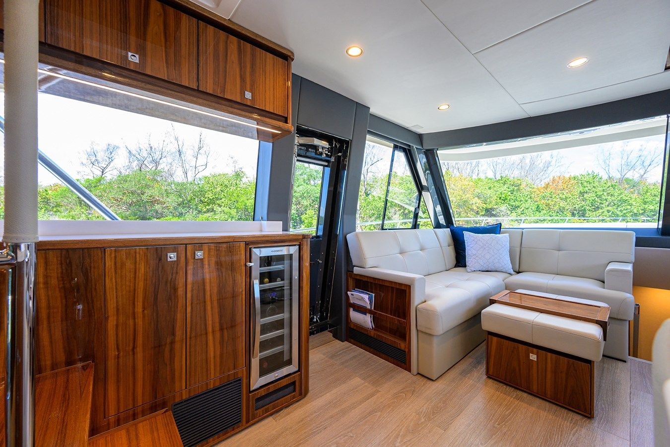 best yacht sales deals 58 SMY 65