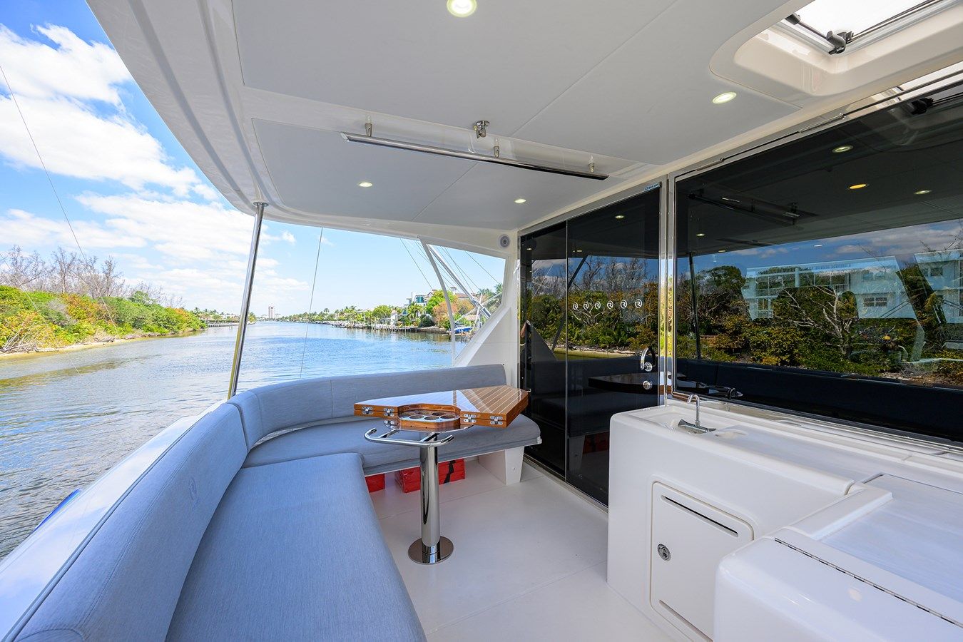 the best price on 58 SMY 58 Sports Motor Yacht