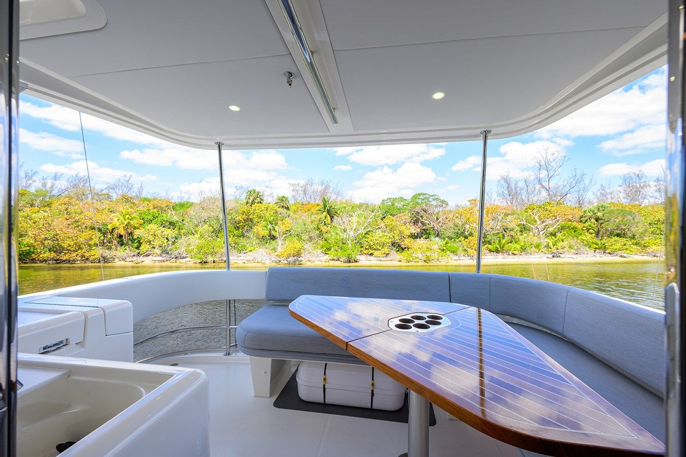 best yacht sales deals 58 SMY 65