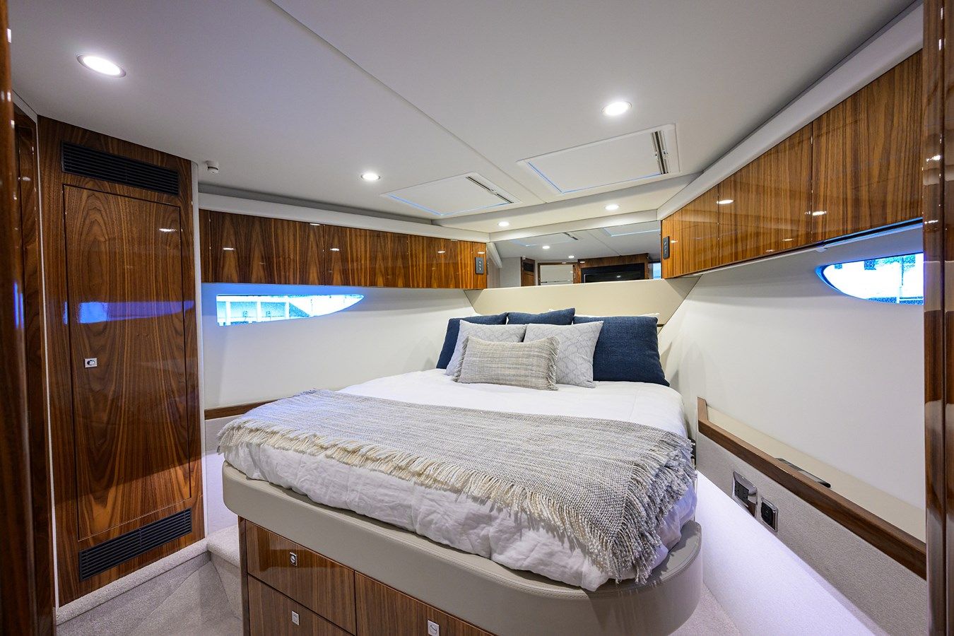 Buy a 58 SMY 2024 at Shestakov Yacht Sales