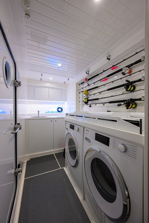 best yacht sales deals 58 SMY - Riviera