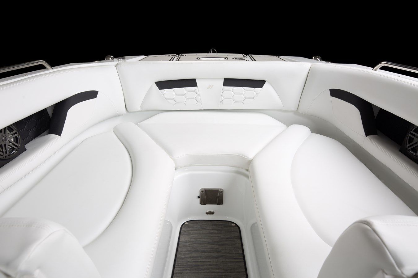 Buy a yacht Four Winns HD5 2025