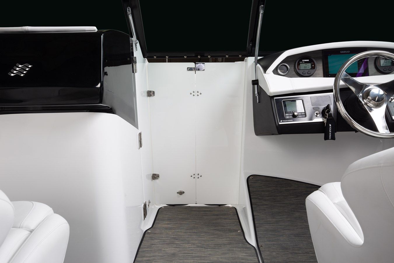 Buy a yacht Four Winns HD5 HD5