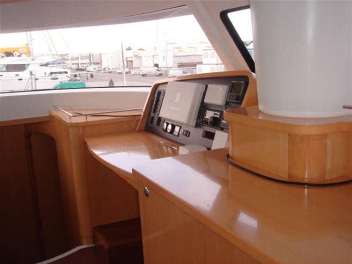 Купить яхту 44' 2007 Fountaine Pajot Orana 44 2007 в Shestakov Yacht Sales