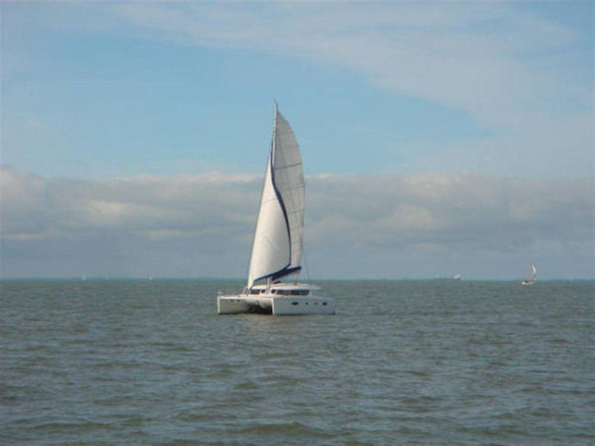 Лучшие предложения покупки яхты 44' 2007 Fountaine Pajot Orana 44 - unknown