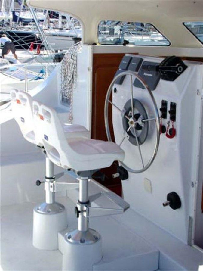 32' 2008 TomCat Boats Tomcat 9.7 - TOMCAT BOATS yacht sale