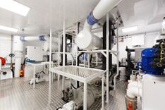 best yacht sales deals 121 ft Explorer 37