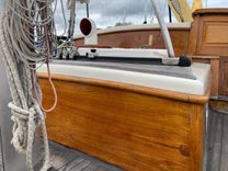 Buy a yacht Crest 47