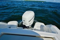 best yacht sales deals Boston Whaler 230 Vantage 2017