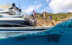 Купить Van der Valk BeachClub 660 Flybridge BeachClub 660 Flybridge