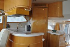 La Linda Vida - MCKINNA yacht sale