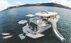 the best price on 2013 Astondoa Topdeck 63 63