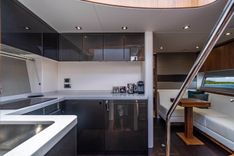 Купить яхту - Predator в Shestakov Yacht Sales