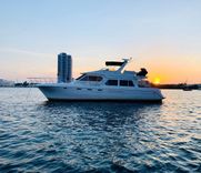 The Motley Crew 5700 Rival price