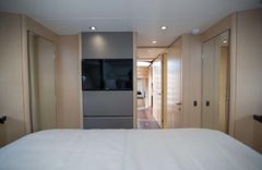 Buy a yacht - - Sunseeker