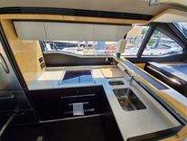 Купить яхту Searenity II Flybridge в Shestakov Yacht Sales