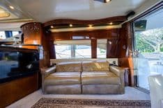 the best price on 59 MARQUIS 2004