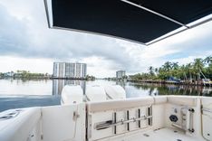 best yacht sales deals 350 Realm Realm