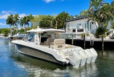 Buy a Cindy Seas - Boston Whaler at Shestakov Yacht Sales