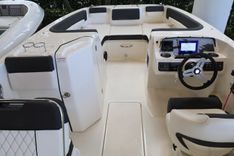 Купить яхту BAYLINER DX 2200 - BAYLINER в Shestakov Yacht Sales
