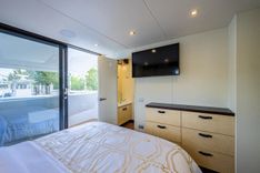 Buy a yacht 44 Powercat - OVERBLUE