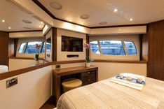 INSIGNIA - Sunseeker yacht sale