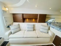 Buy a yacht - 390 Sport Yacht