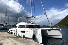 Buy a yacht Confidential 2018